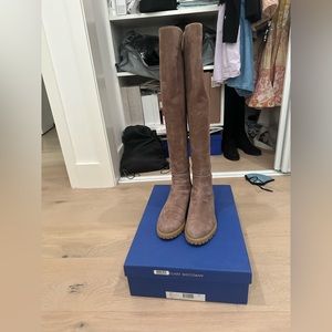 Stuart Weitzman Boots. US 6